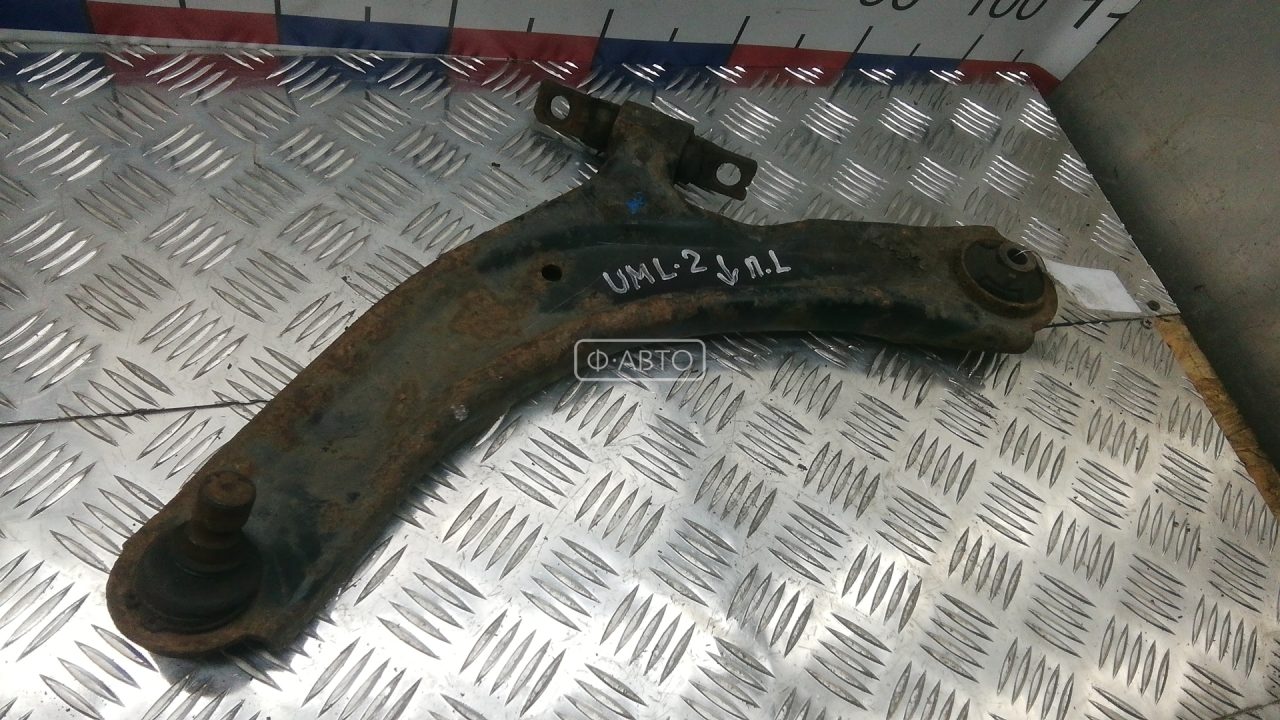 Рычаг передний нижний левый