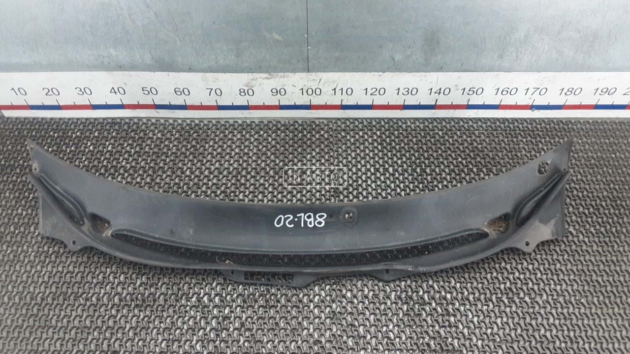 Накладка декоративная (жабо, дождевик)