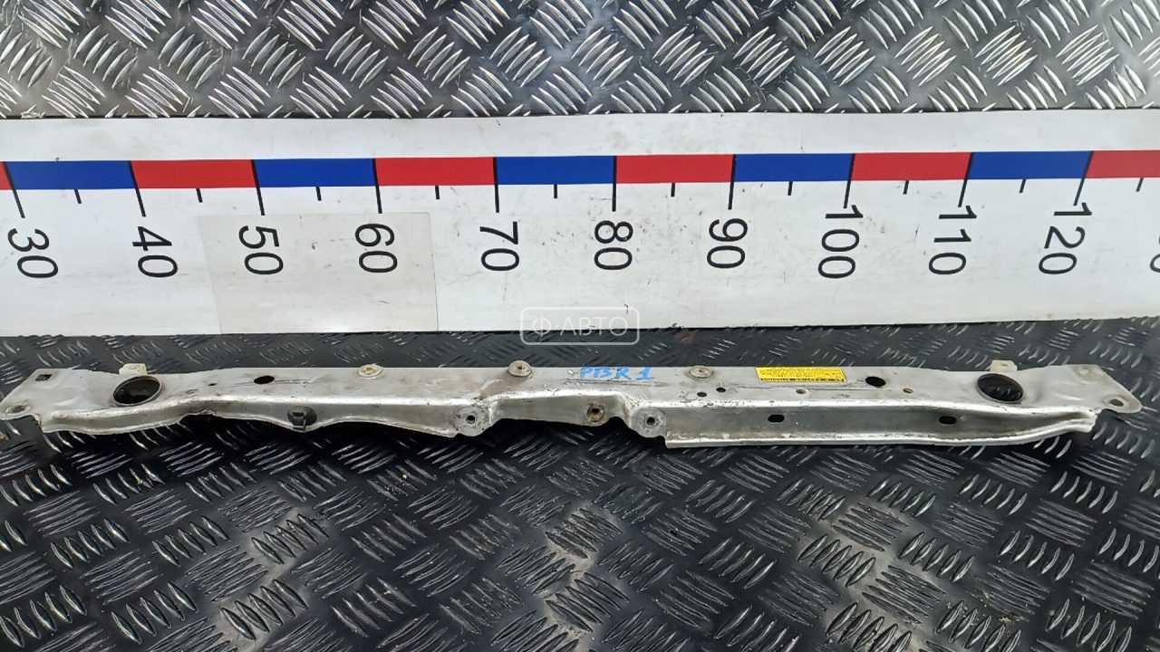 Рамка капота