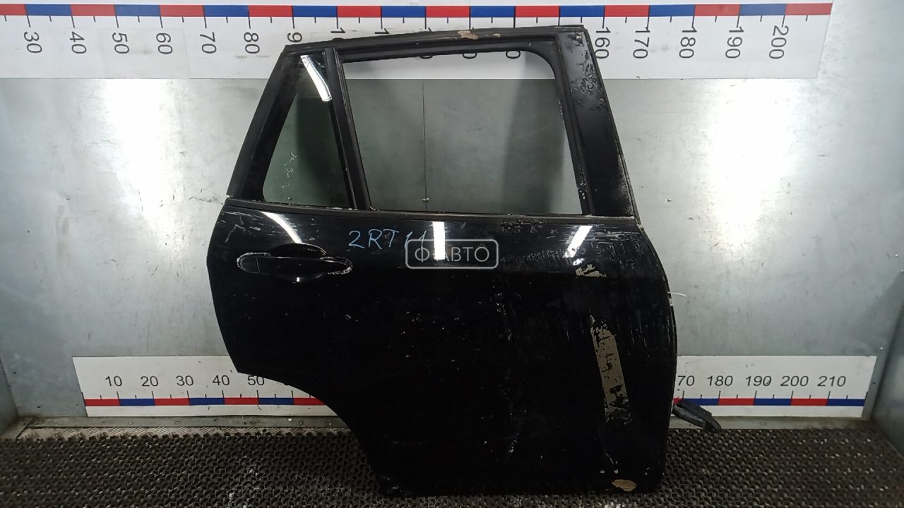 Дверь задняя правая