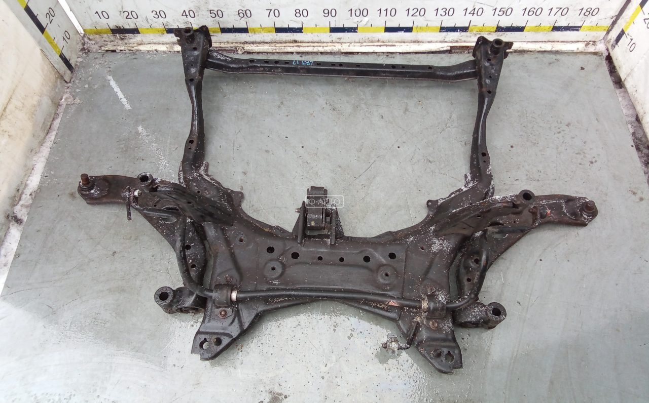 Балка подвески передняя