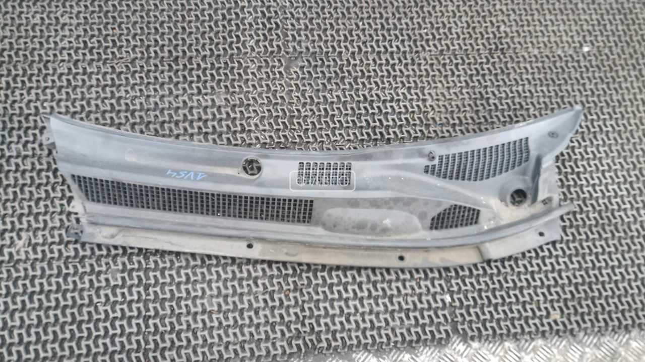 Накладка декоративная (жабо, дождевик)