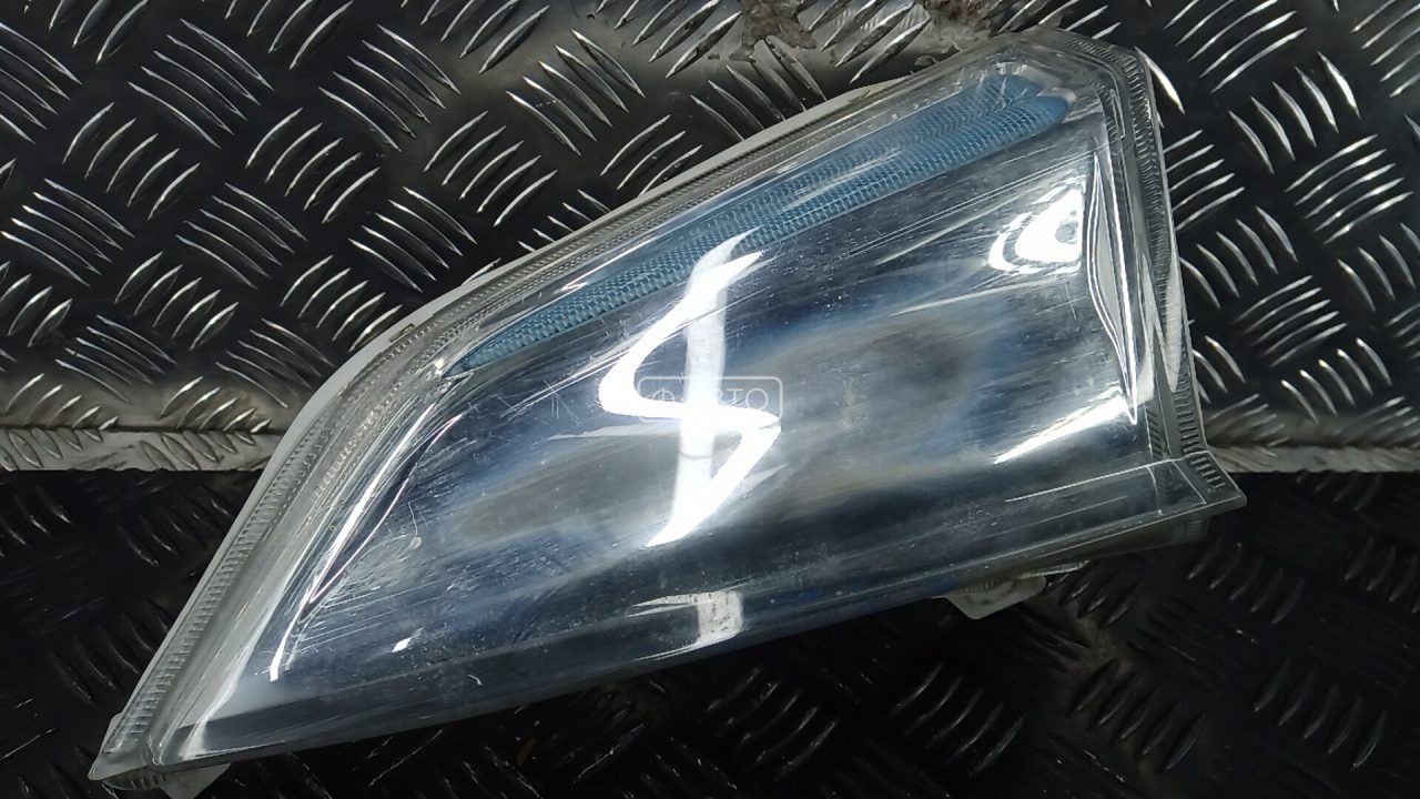 Поворотник фары левый