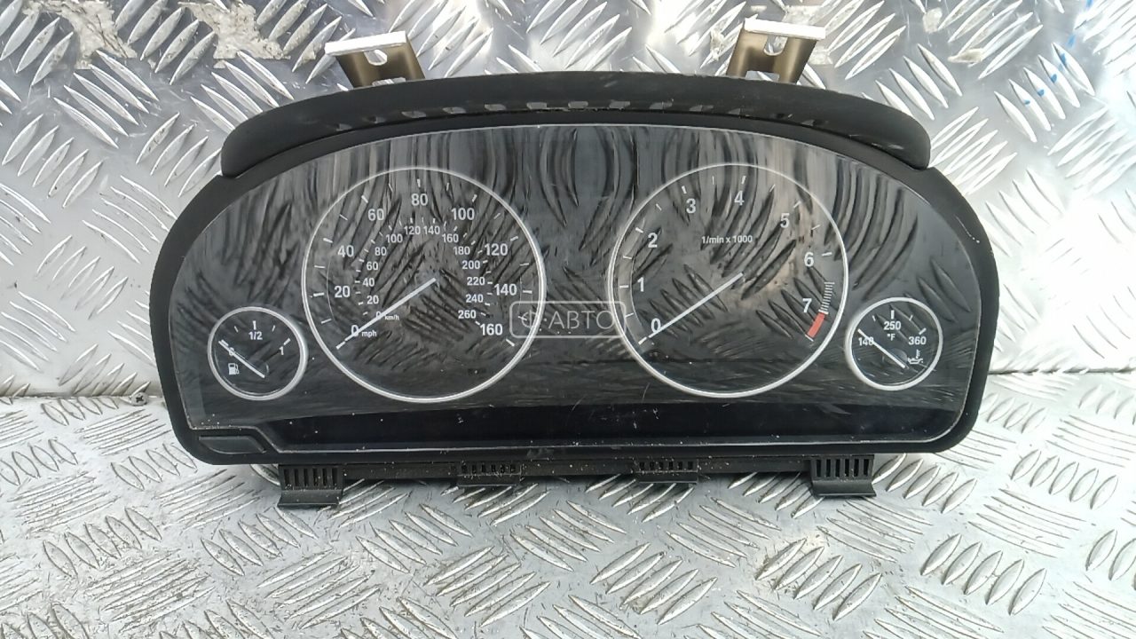 Щиток приборов