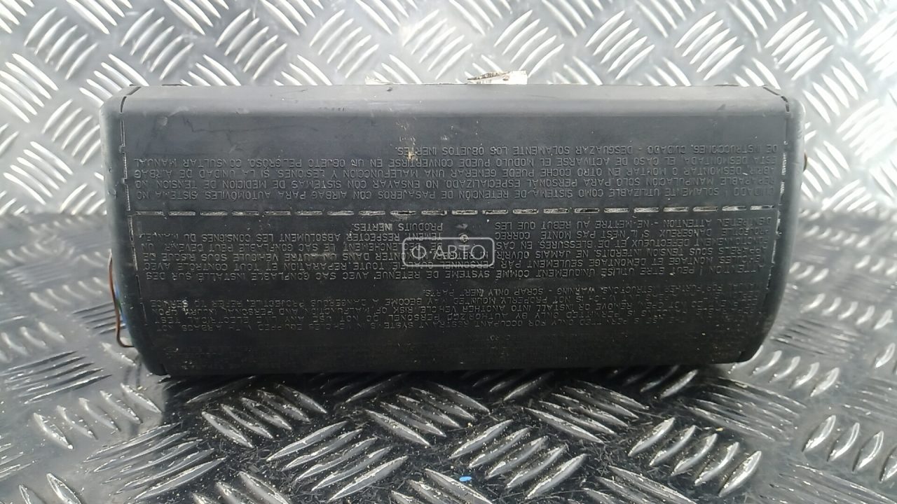 Подушка безопасности пассажира