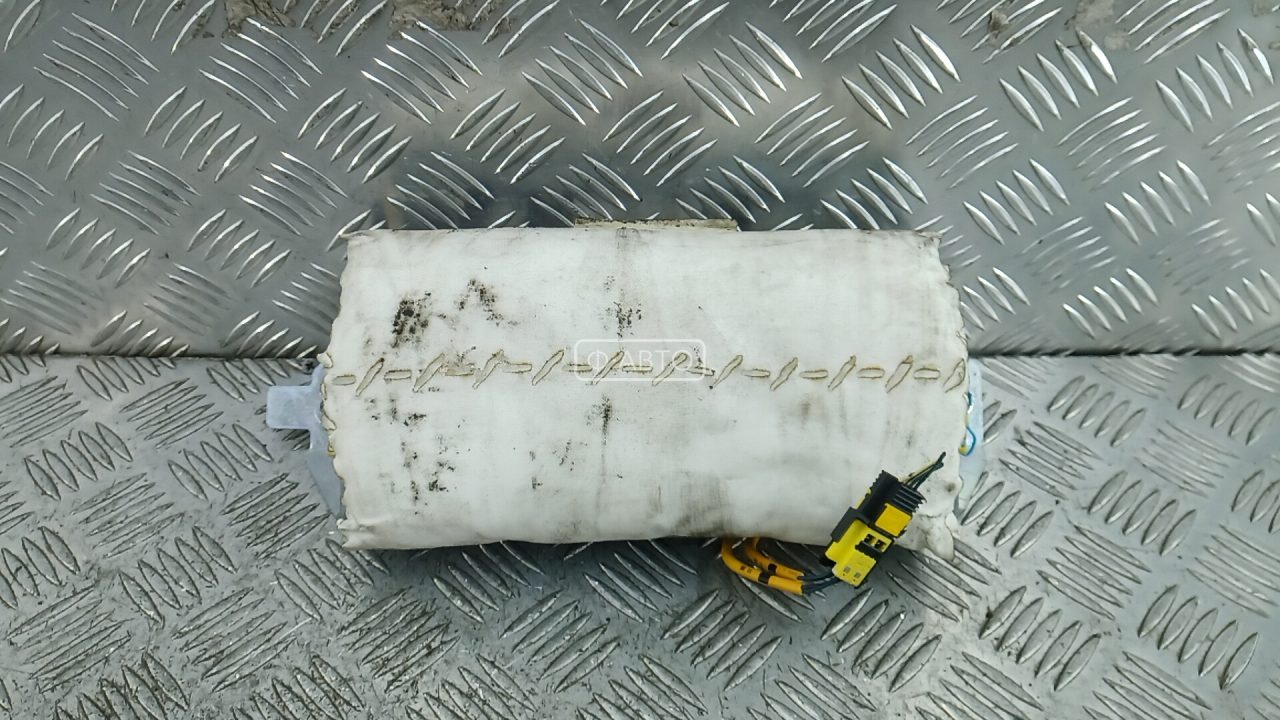 Подушка безопасности пассажира