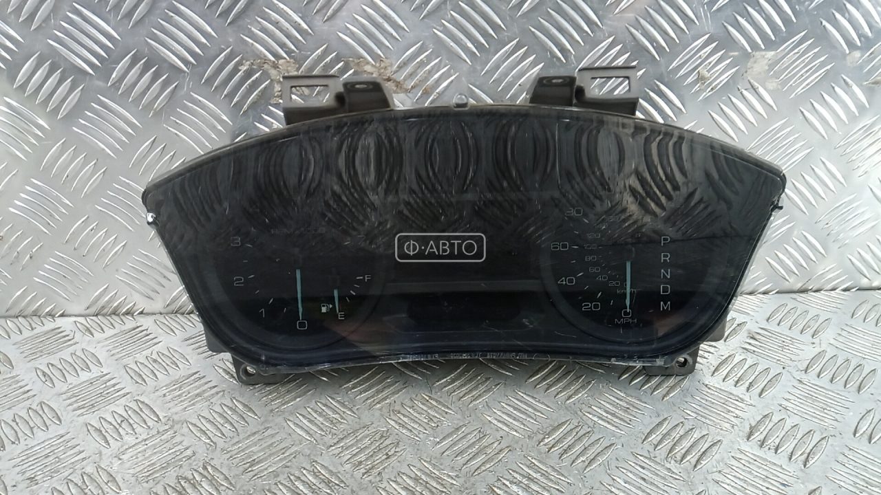 Щиток приборов