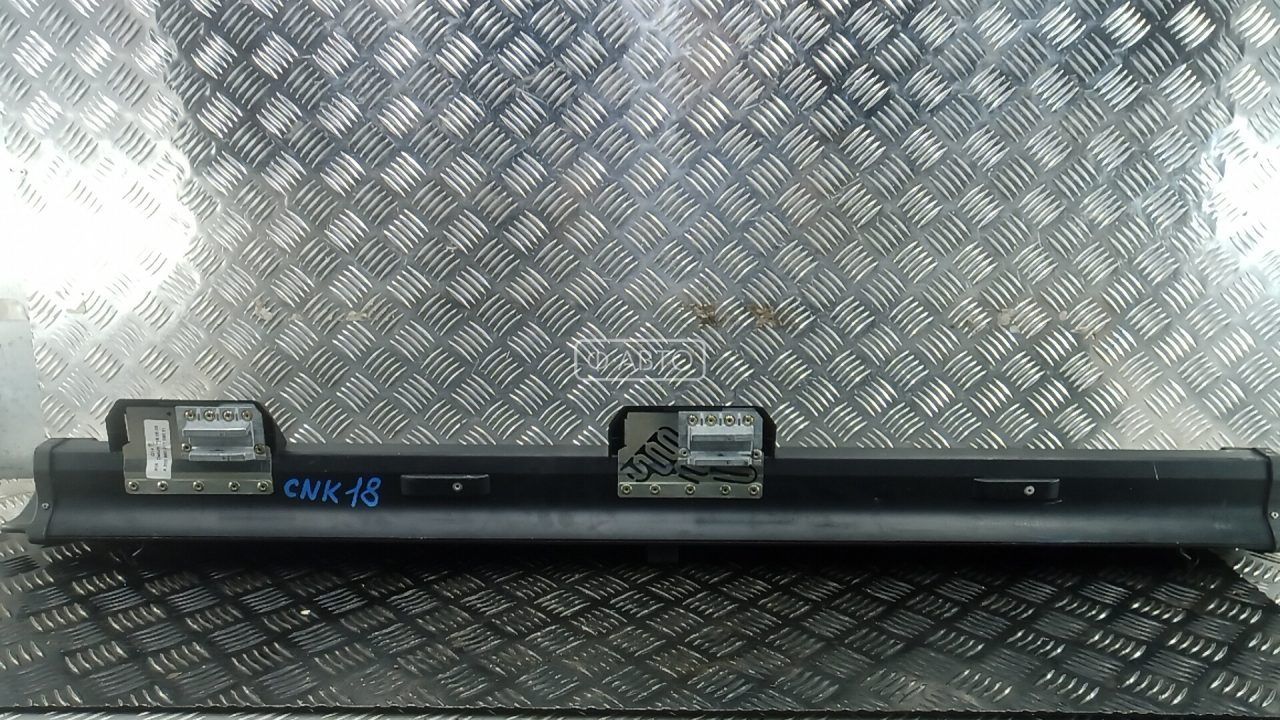 Шторка багажника