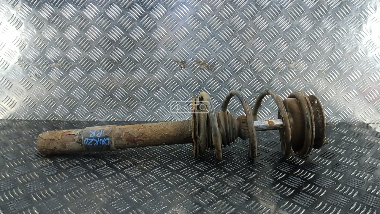 Стойка передняя правая