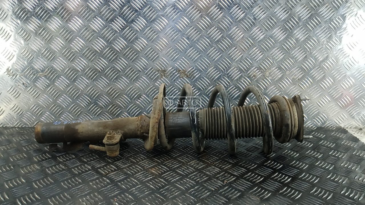 Стойка передняя левая