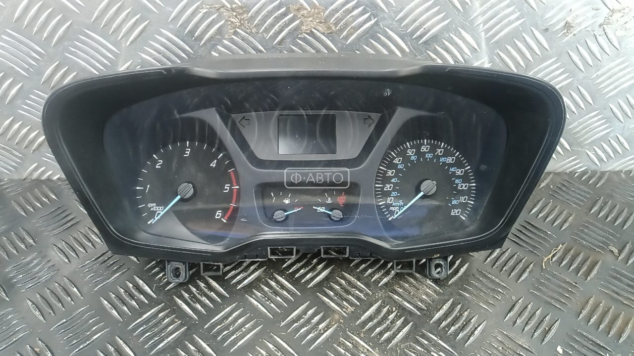 Щиток приборов