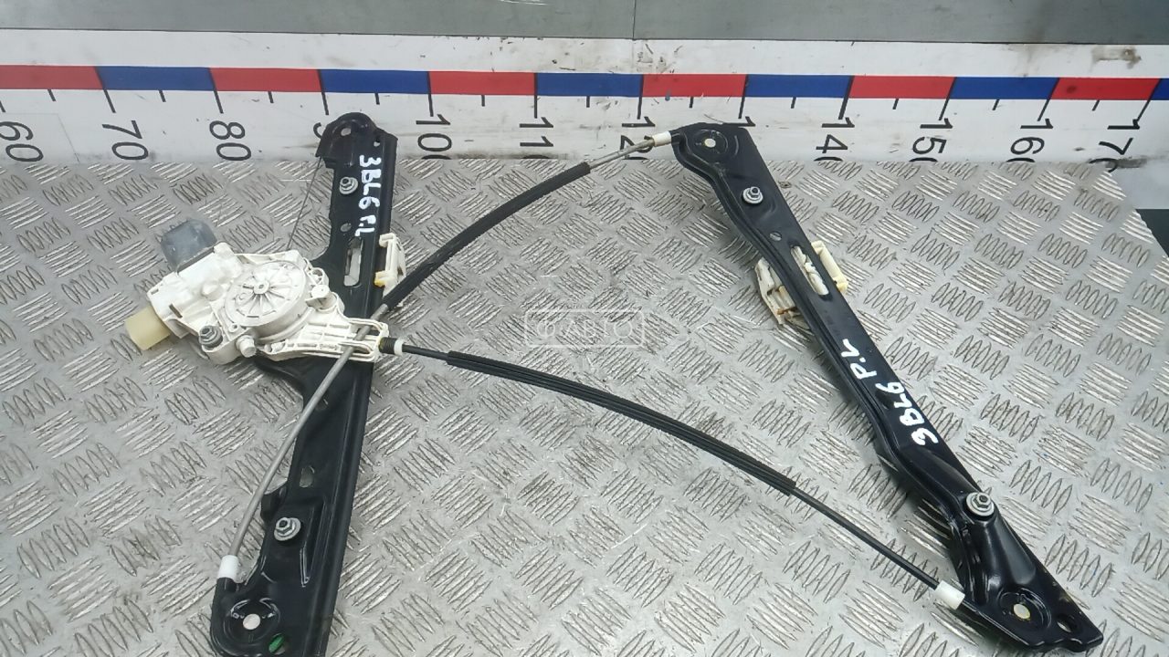 Стеклоподъемник передний левый