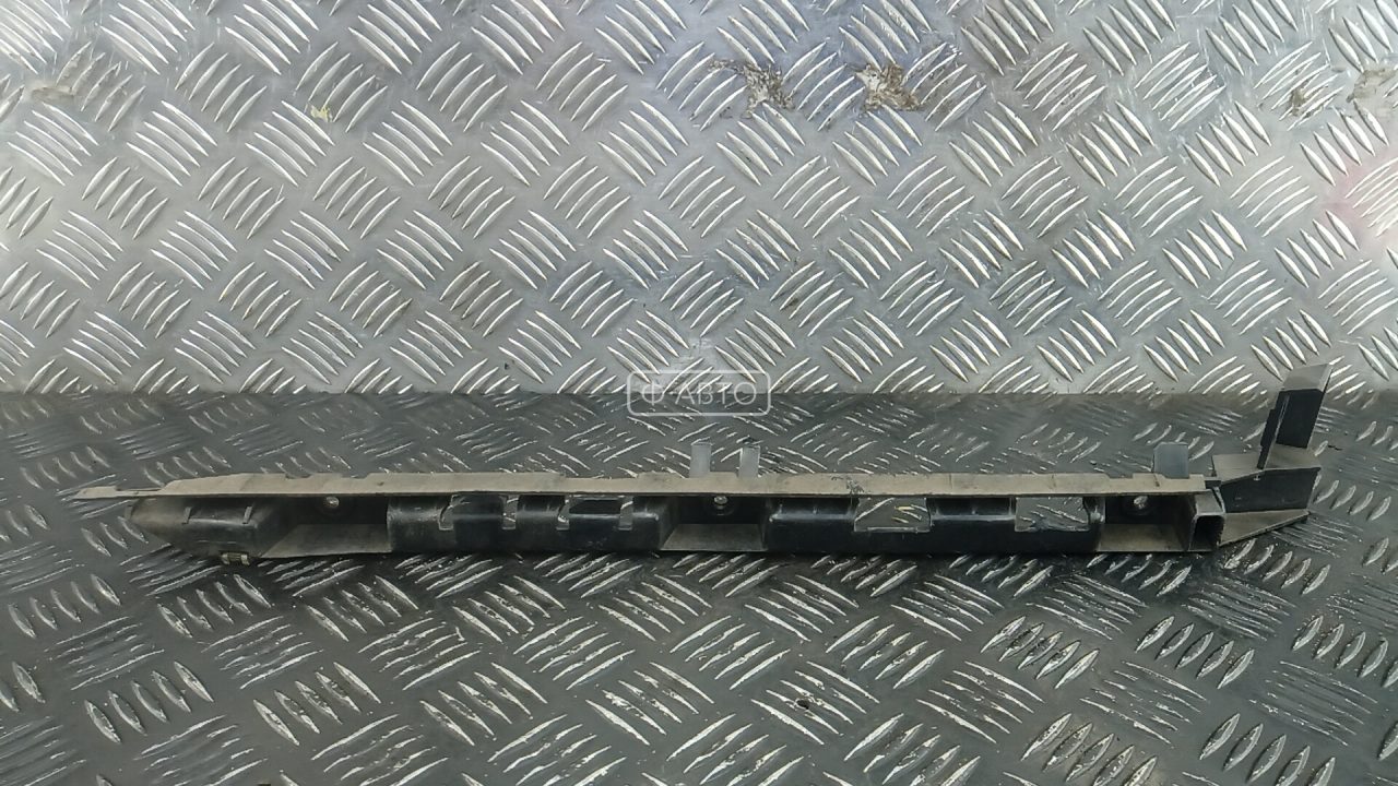 Крепление бампера заднее