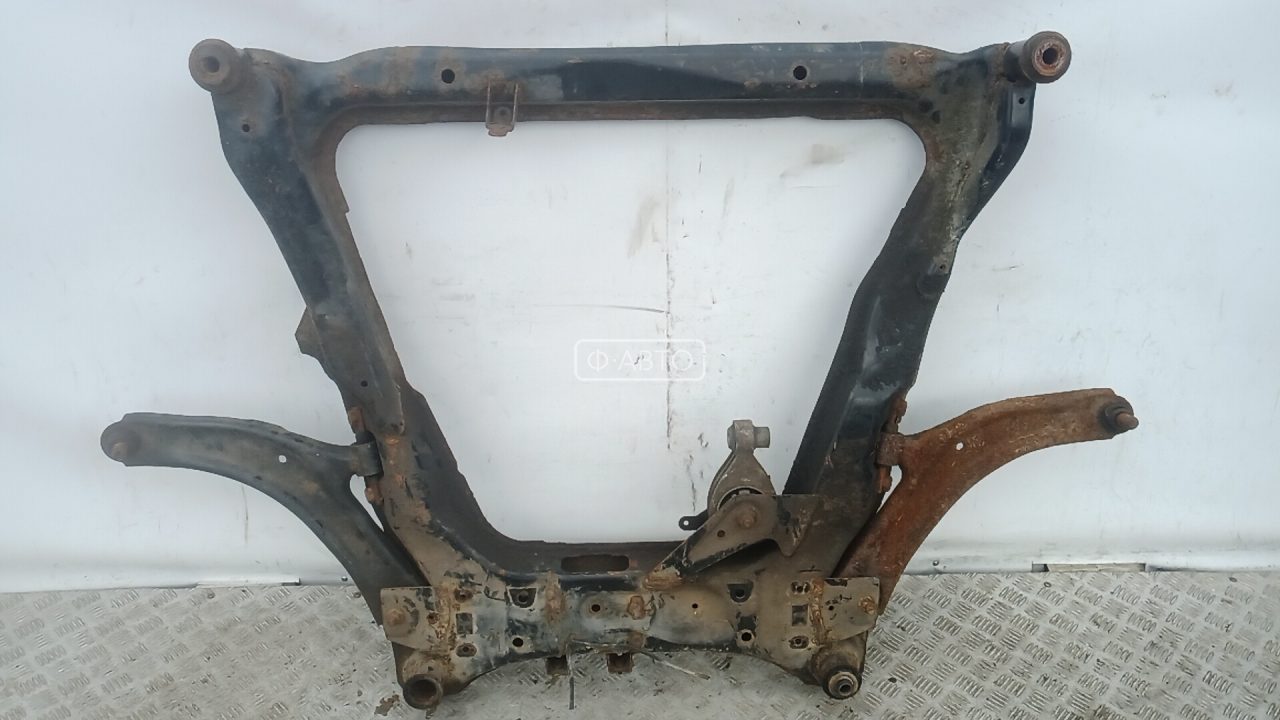 Балка подвески передняя