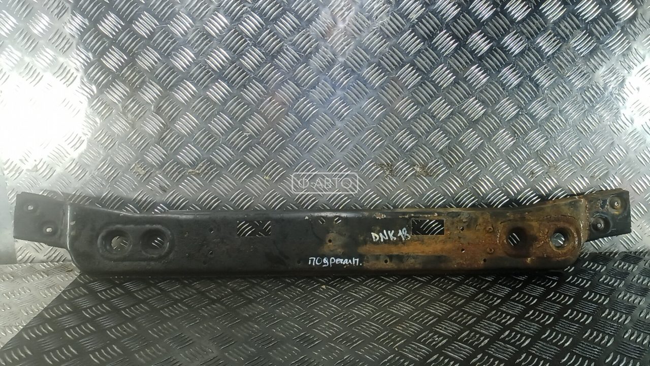 Подрамник радиаторов