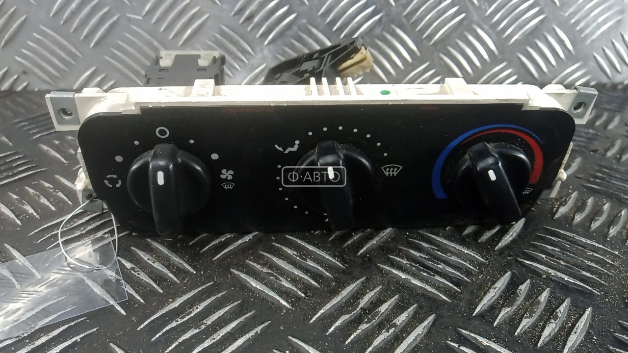 Блок управления печки и климат-контроля