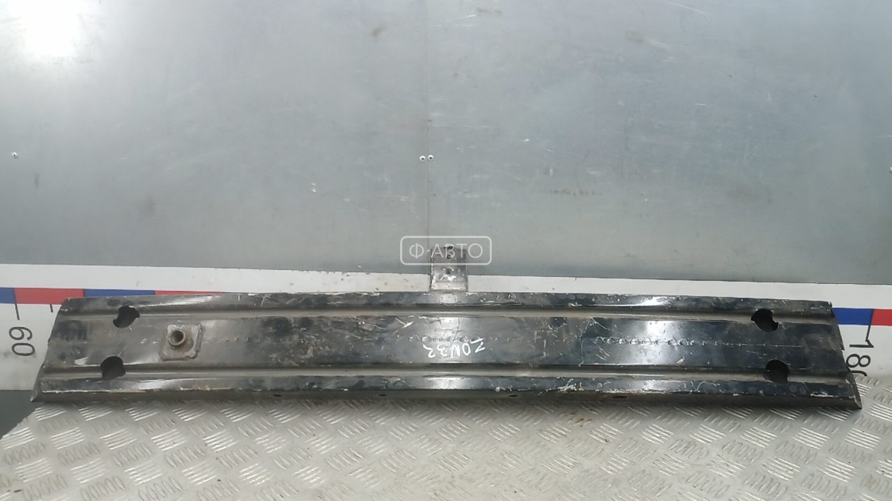 Усилитель бампера передний (кронштейн)