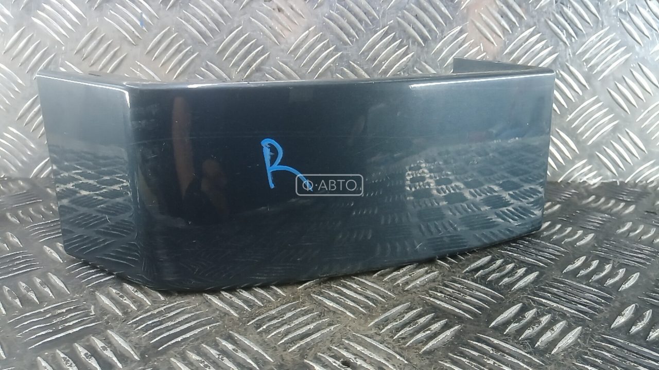 Ус под фонарь правый