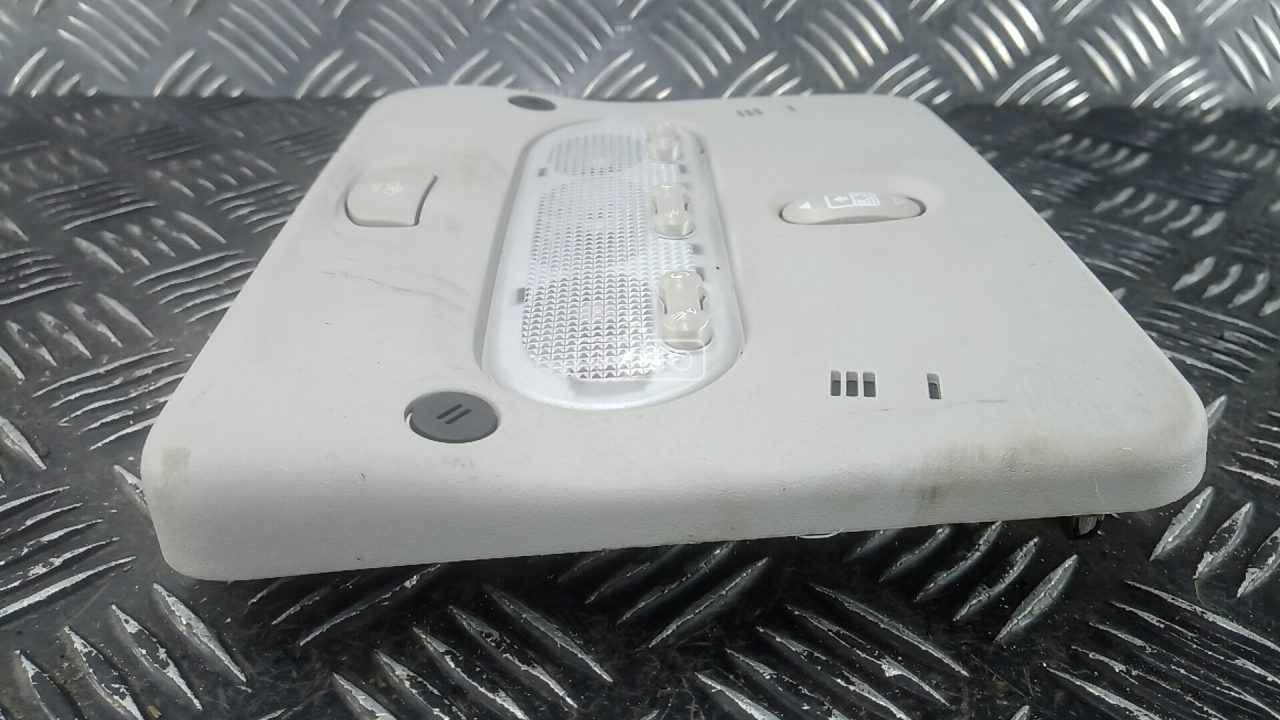 Фонарь освещения салона