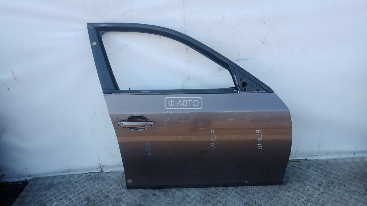 Дверь передняя правая