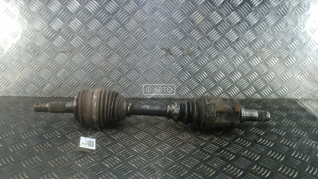 Привод передний правый