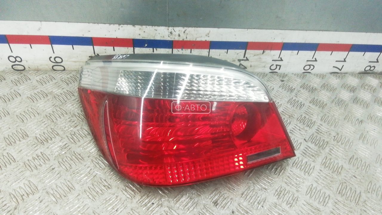 Фонарь задний правый