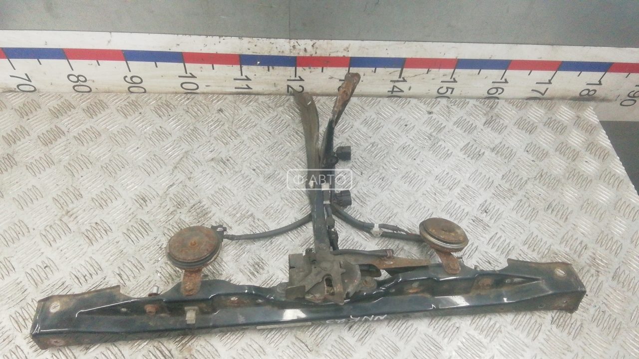 Рамка капота