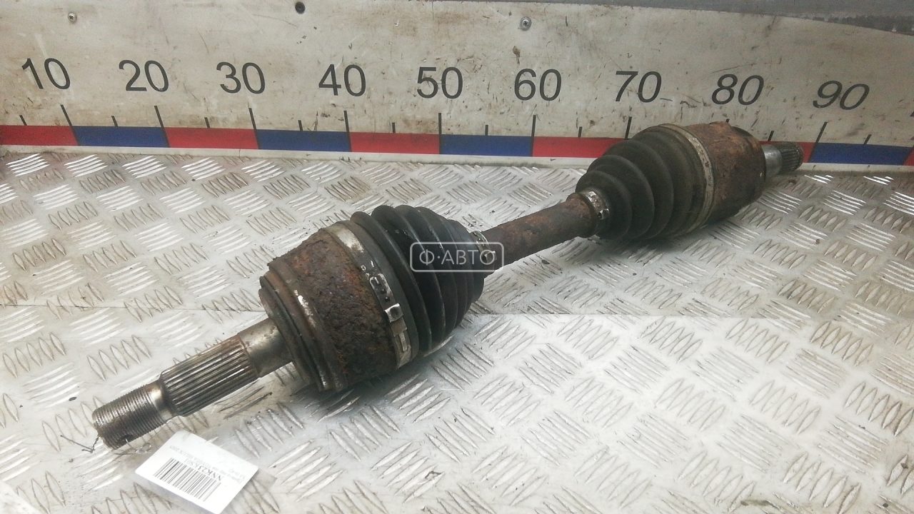 Привод передний правый