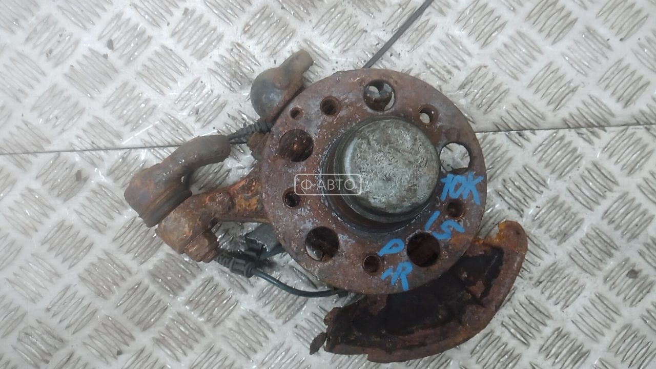 Ступица передняя правая