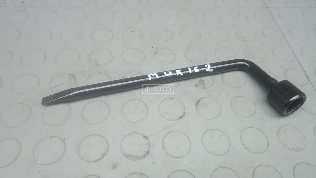 Ключ колесный