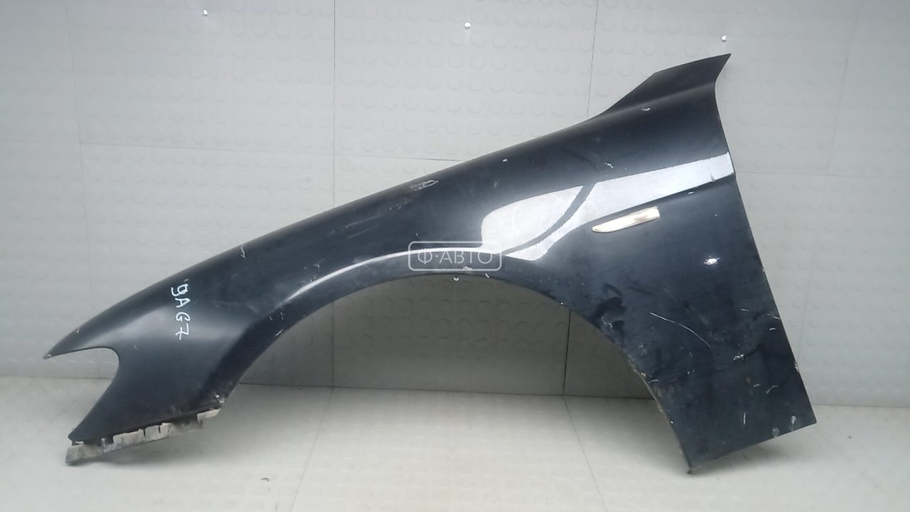 Крыло переднее левое