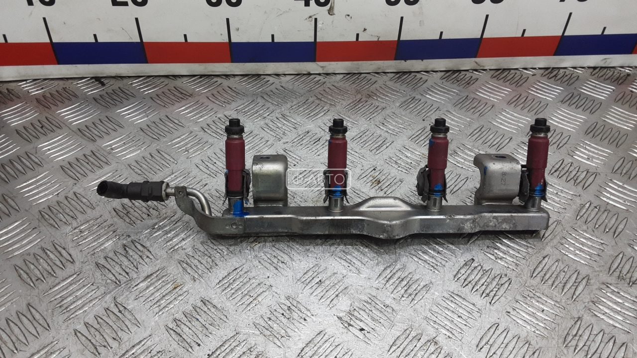 Топливная рампа бензиновая