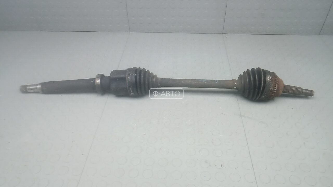 Привод передний правый