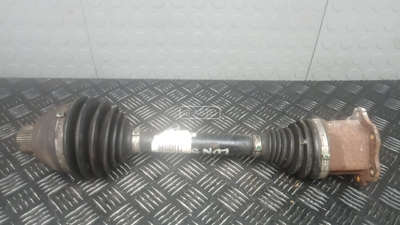 Привод передний правый