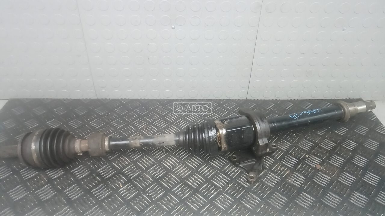 Привод передний правый