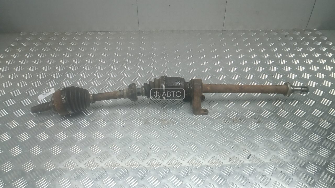 Привод передний правый