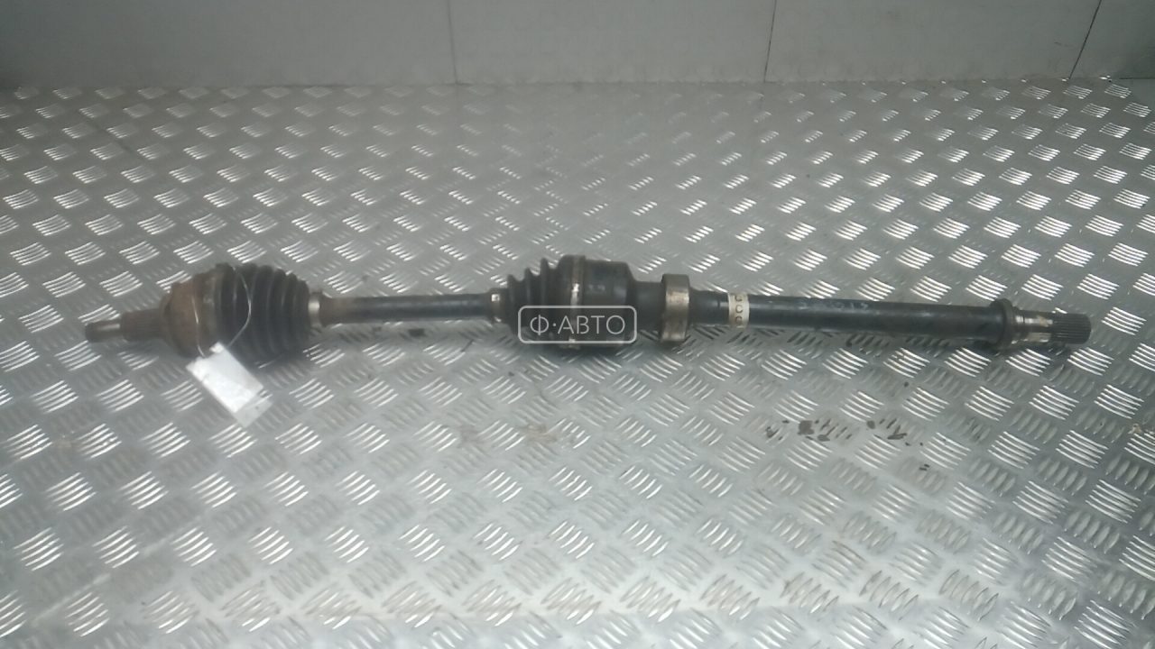 Привод передний правый