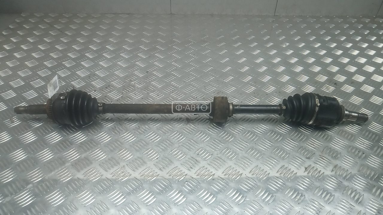 Привод передний правый