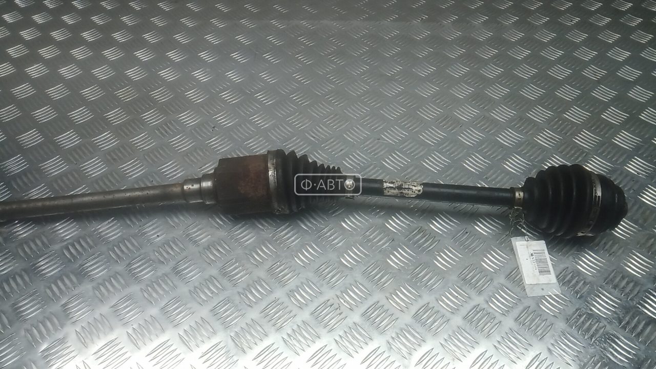 Привод передний правый