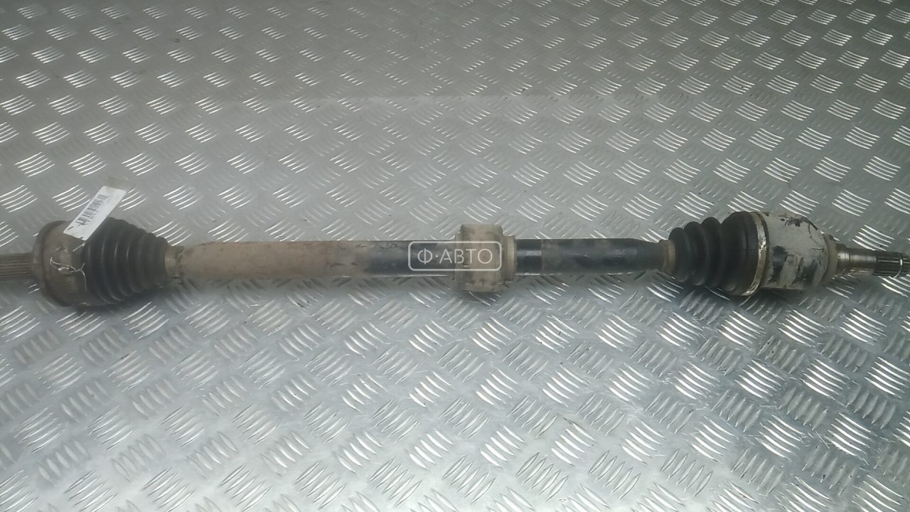 Привод передний правый