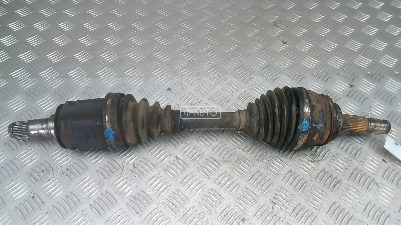 Привод передний правый