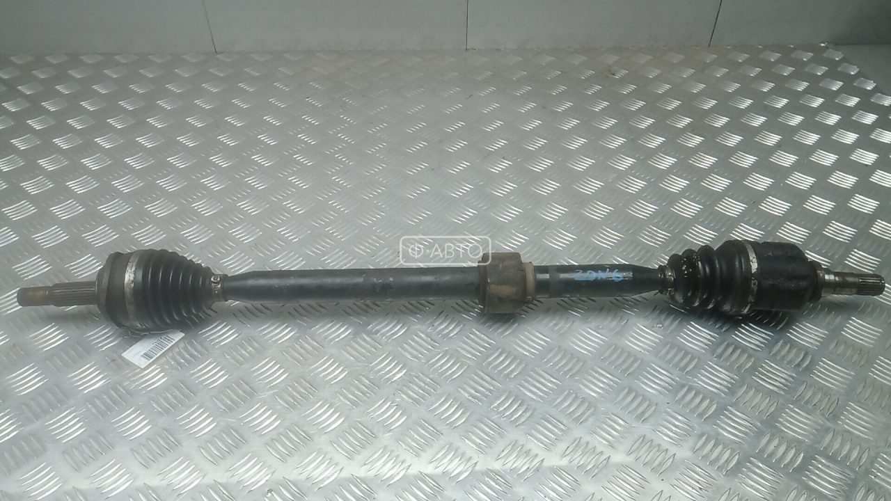 Привод передний правый