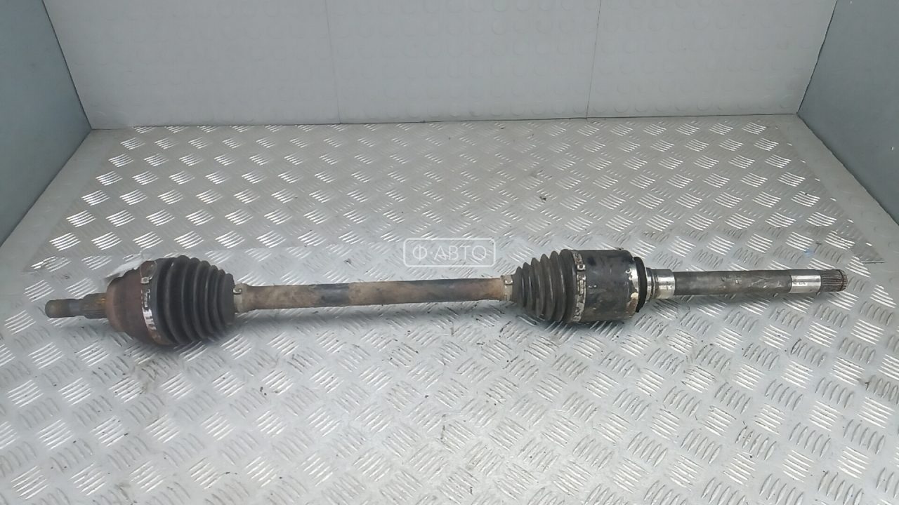 Привод передний правый