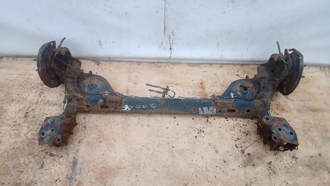 Балка задняя