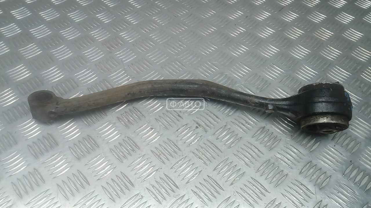 Рычаг передний нижний левый