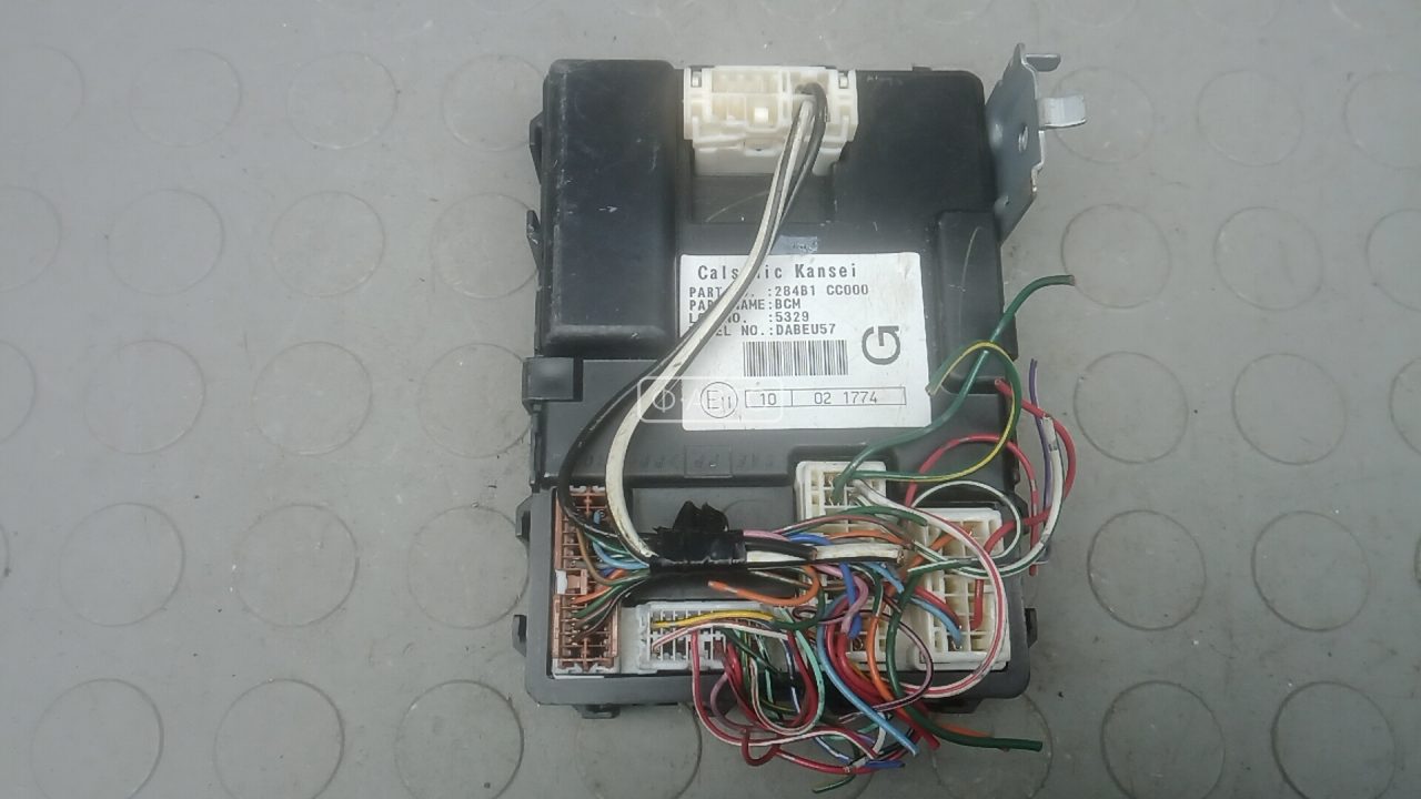 Блок бортовой сети (блок управления BCM)