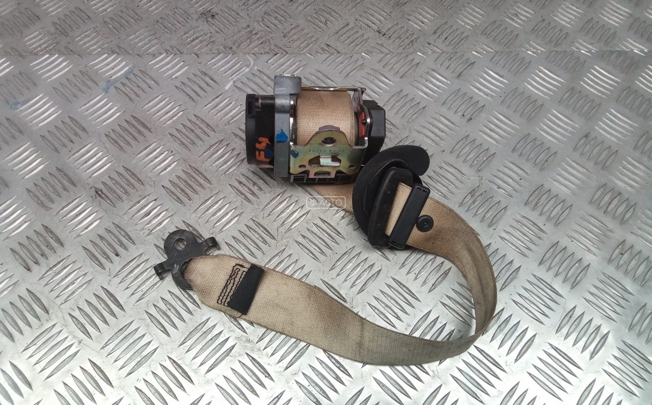 Ремень безопасности с пиропатроном сиденья переднего