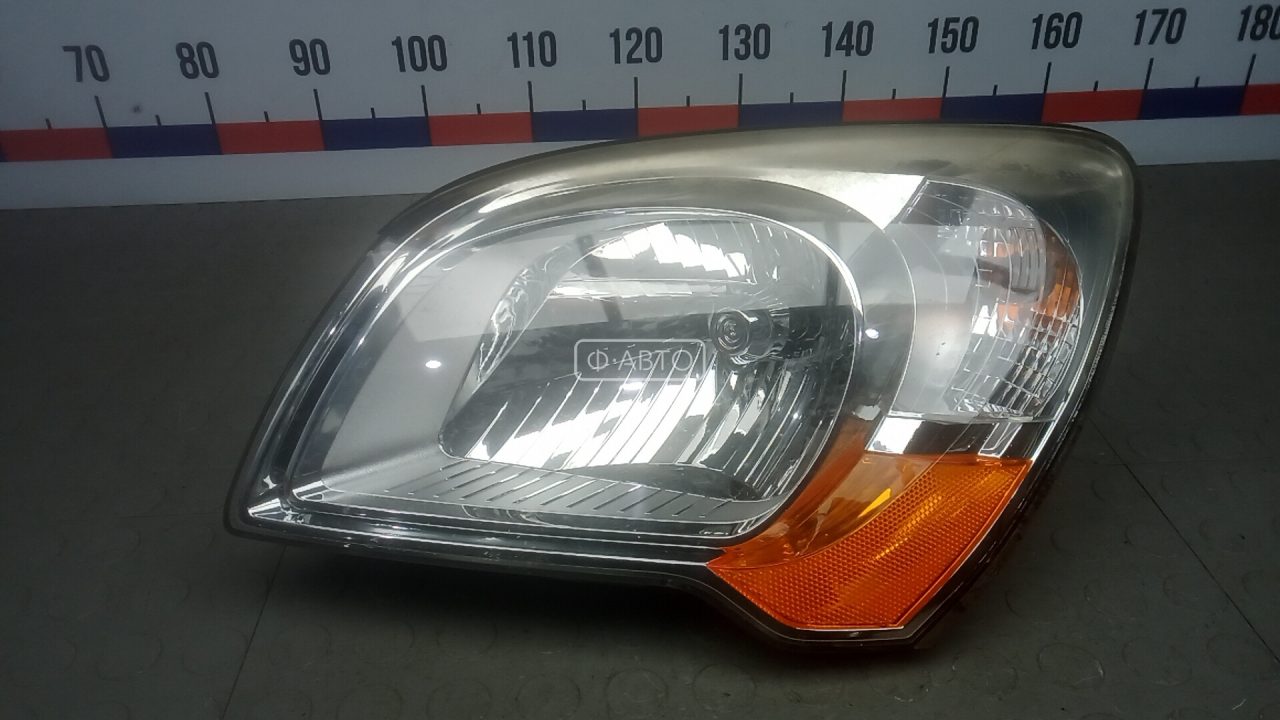 Фара левая