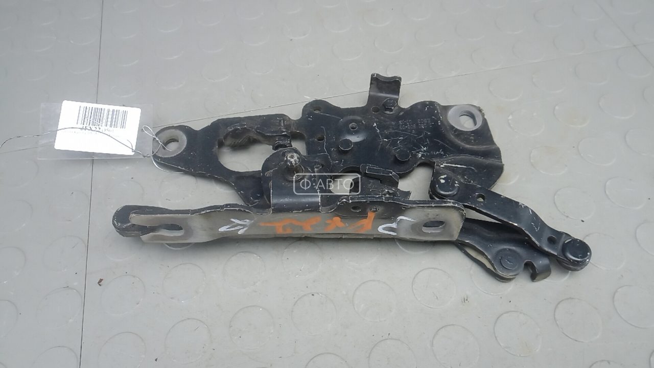 Петля капота