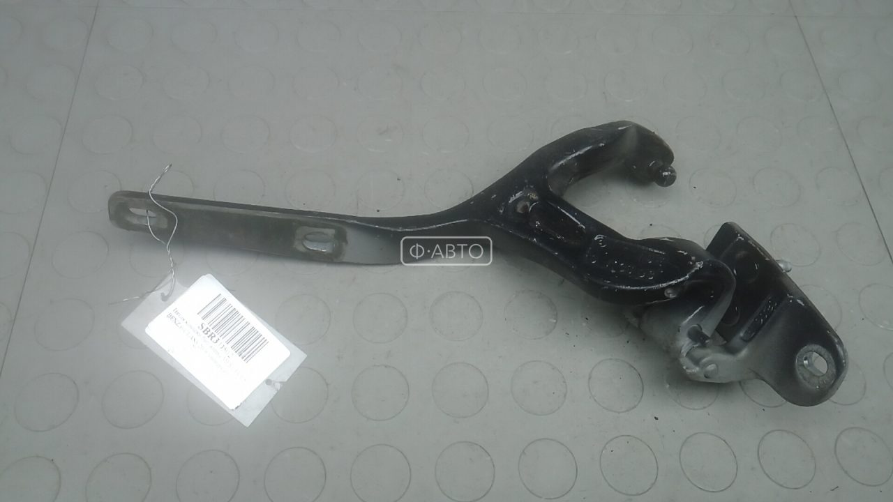 Петля крышки багажника